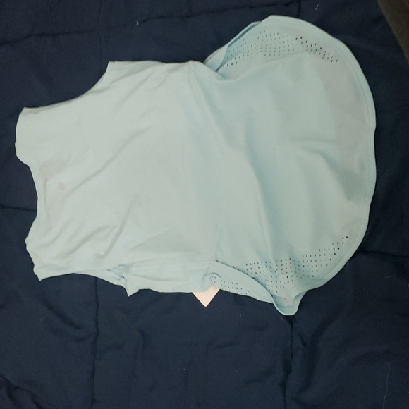 High neck split hem run tank ^.. - Picture 4 of 5